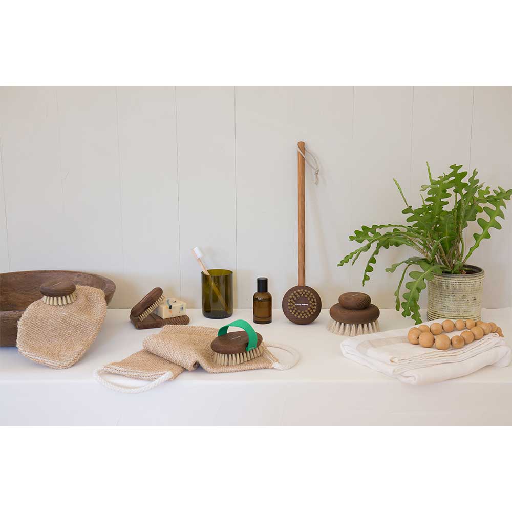 Brosse à ongles en bois frêne - ANDREE JARDIN en promo