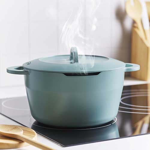 Cocotte céramique multifonction 24 cm Mint Sage - PEBBLY cuit-vapeur