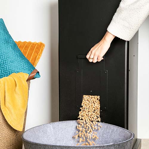 Coffre à granulés Original XXL à trémie Noir - LE MARQUIER trémie pratique remplir poêle