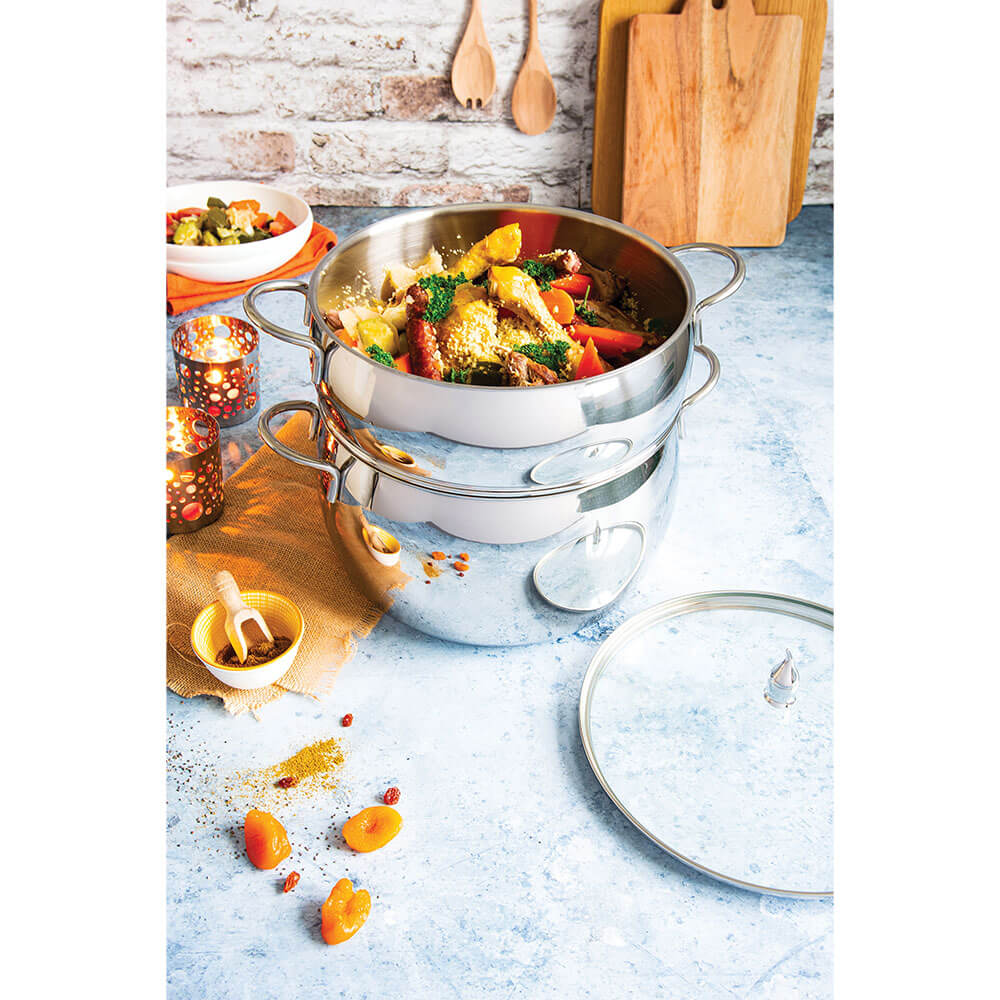 Couscoussier Cristel avec de la nourriture