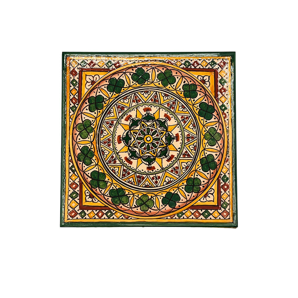 detail du dessous de Plat Soleil - Soeurs de Bethléem