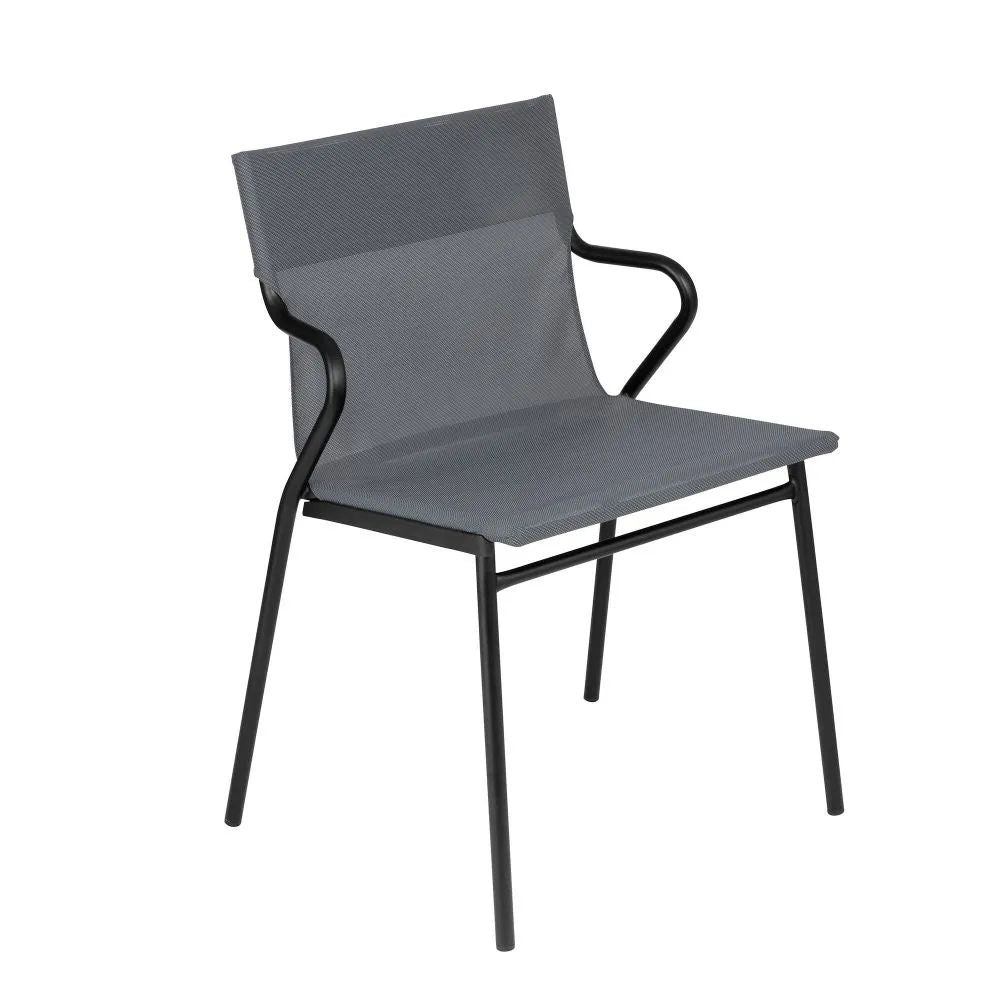 Fauteuil extérieur LAFUMA Horizon structure noire, toile Storm Grey.