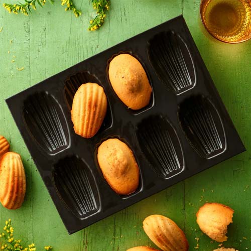 madeleines realisees avec Moule 8 madeleines Flexipan - DEMARLE