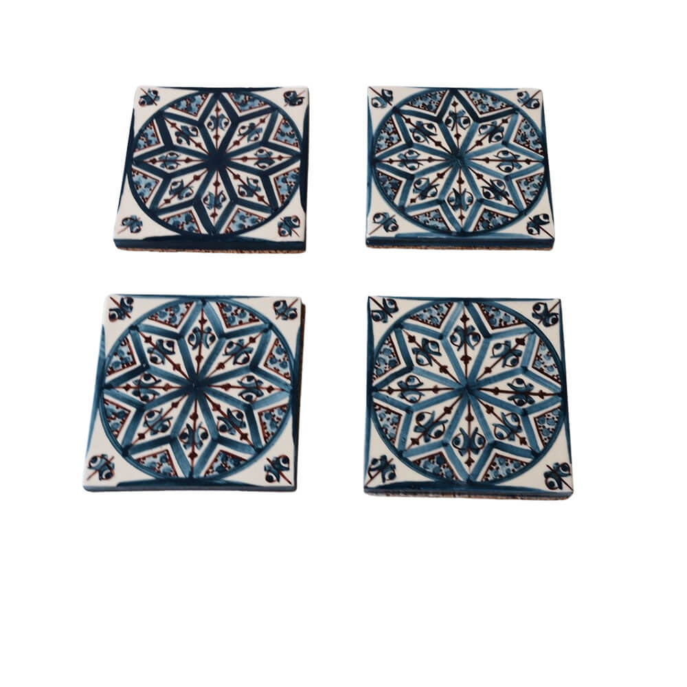 Ensemble de 4 sous-verres fabriqués par les Soeurs de Bethleem