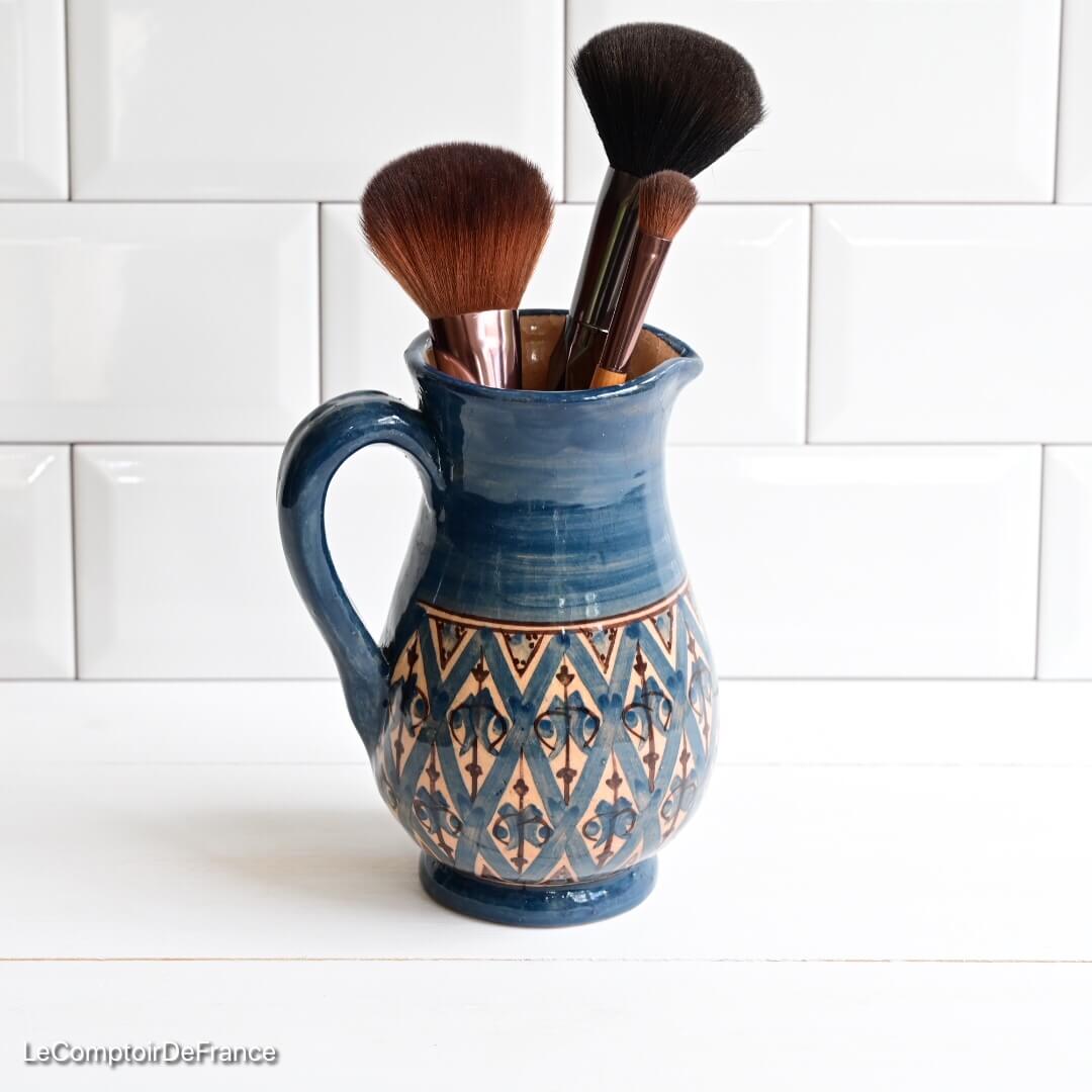 Pichet Rond en situation Soeurs de Bethléem