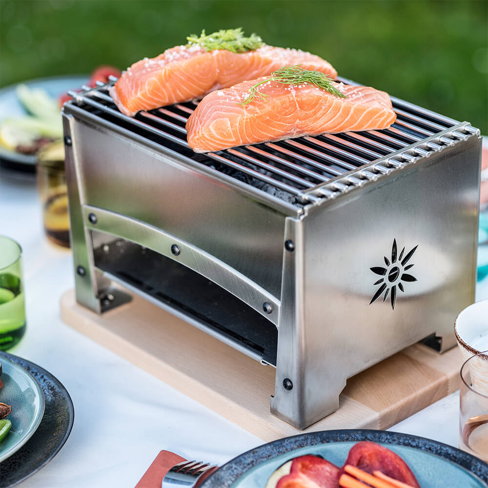 Braséro BBQ de table avec saumon Louis Tellier