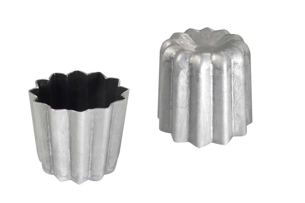 Moule à Canelé Bordelais Anti-Adhérent présenté de l'intérieur et de l'extérieur - GOBEL