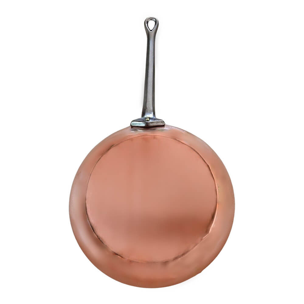 Vue du dessous de la Poêle Cuivre Etamée 24cm - ATELIER DU CUIVRE