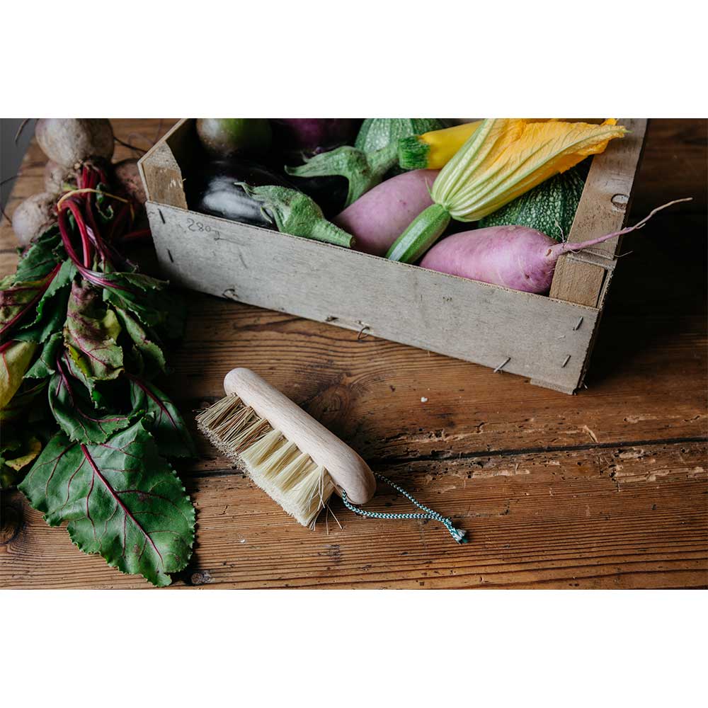 Brosse à légumes en bois - ANDREE JARDIN en promo