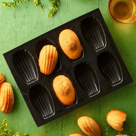 madeleines realisees avec Moule 8 madeleines Flexipan - DEMARLE