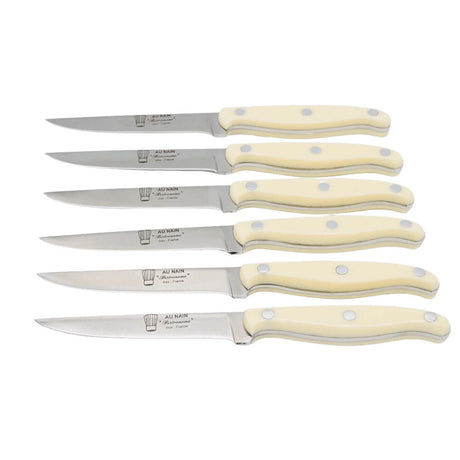 Présentation de 6 couteaux à steak de la collection Bistronome avec manche de couleur ivoire de la coutellerie Au Nain